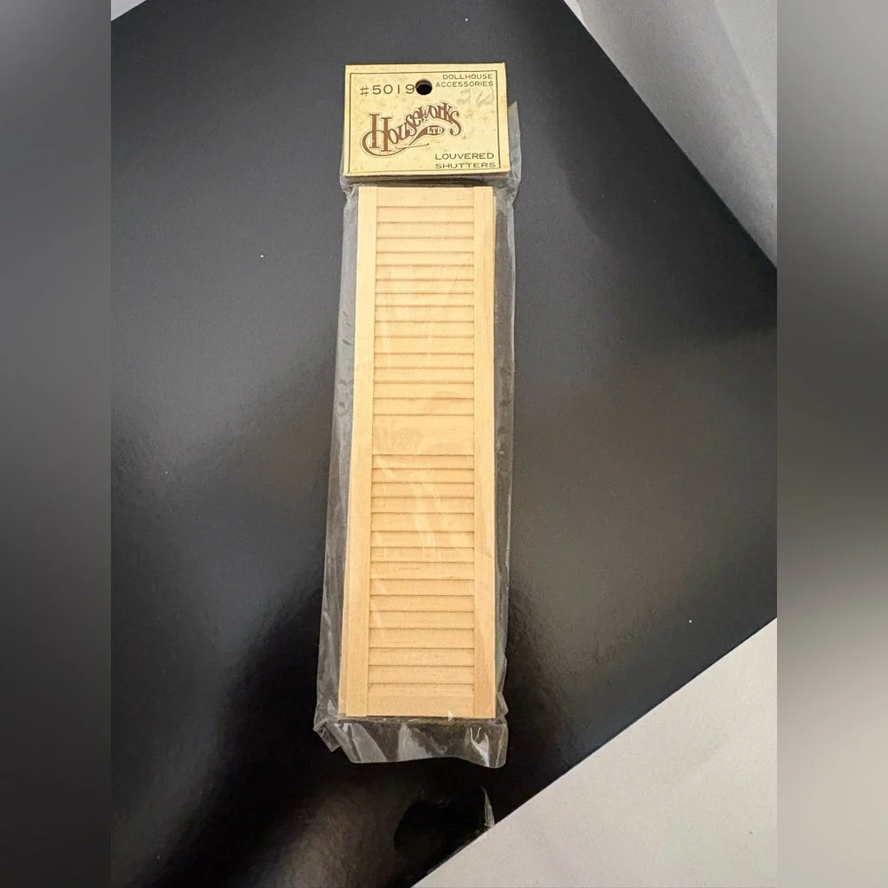Houseworks louvered‎ dollhouse miniature shutters made of unfinished wood NWT